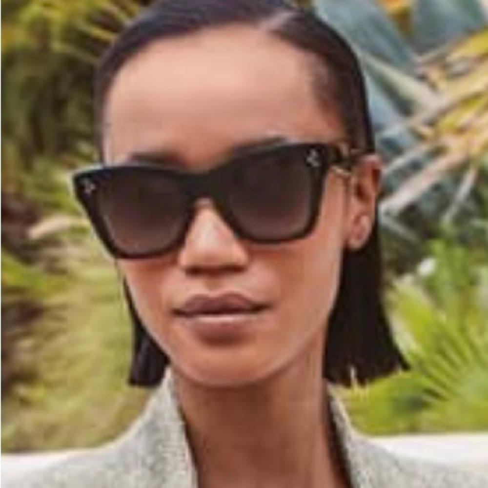 CELINE Cat eye sunglasses.